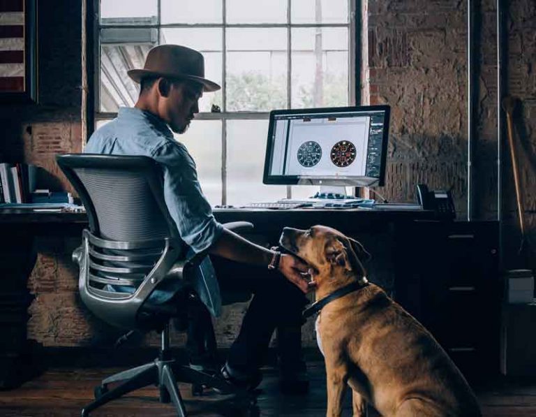 A T On Le Droit Demmener Son Chien Au Travail Toutoupourlechien Com